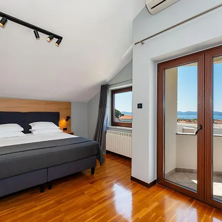 Vila Seaview Tia With Pool By Interhome *