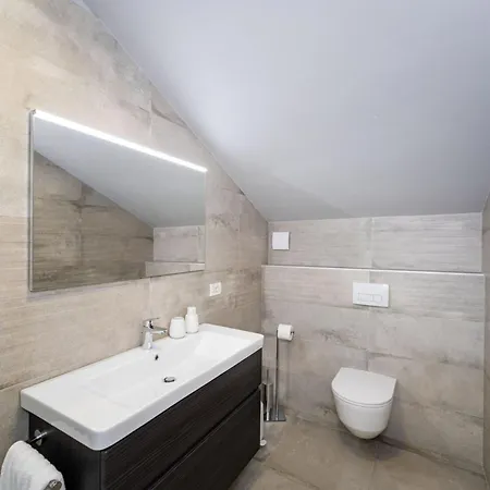 Vila Seaview Tia With Pool By Interhome
